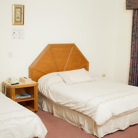 Guidi Hotell Linares Exteriör bild