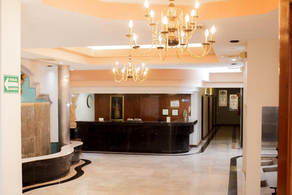 Guidi Hotell Linares Exteriör bild