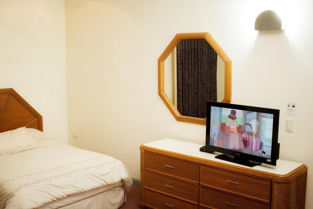 Guidi Hotell Linares Exteriör bild