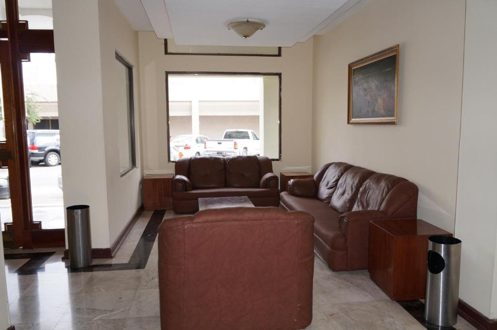 Guidi Hotell Linares Exteriör bild