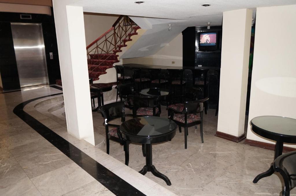 Guidi Hotell Linares Exteriör bild
